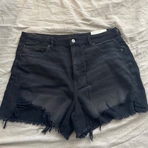 American Eagle Highest Rise Mom Short (Comfort Stretch Waitsband)